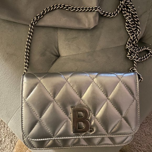 Authentic BALENCIAGA B Quilted Leather Wallet on Chain - Picture 1 of 4